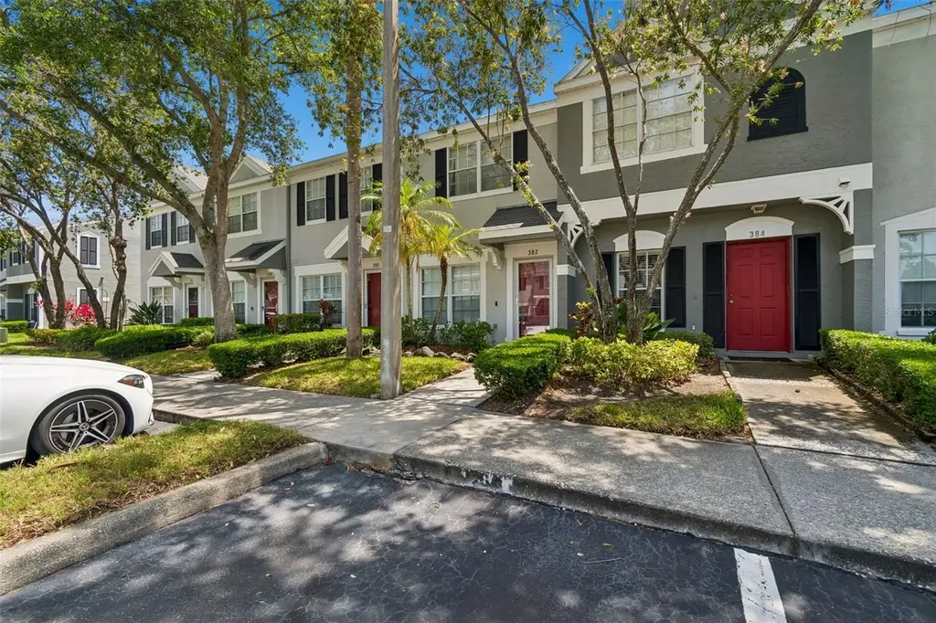 382 Countryside Key Boulevard Oldsmar FL 34677