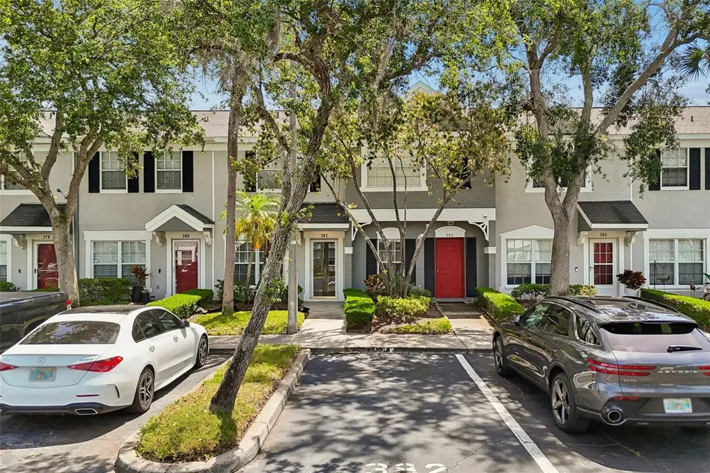 382 Countryside Key Boulevard Oldsmar FL 34677