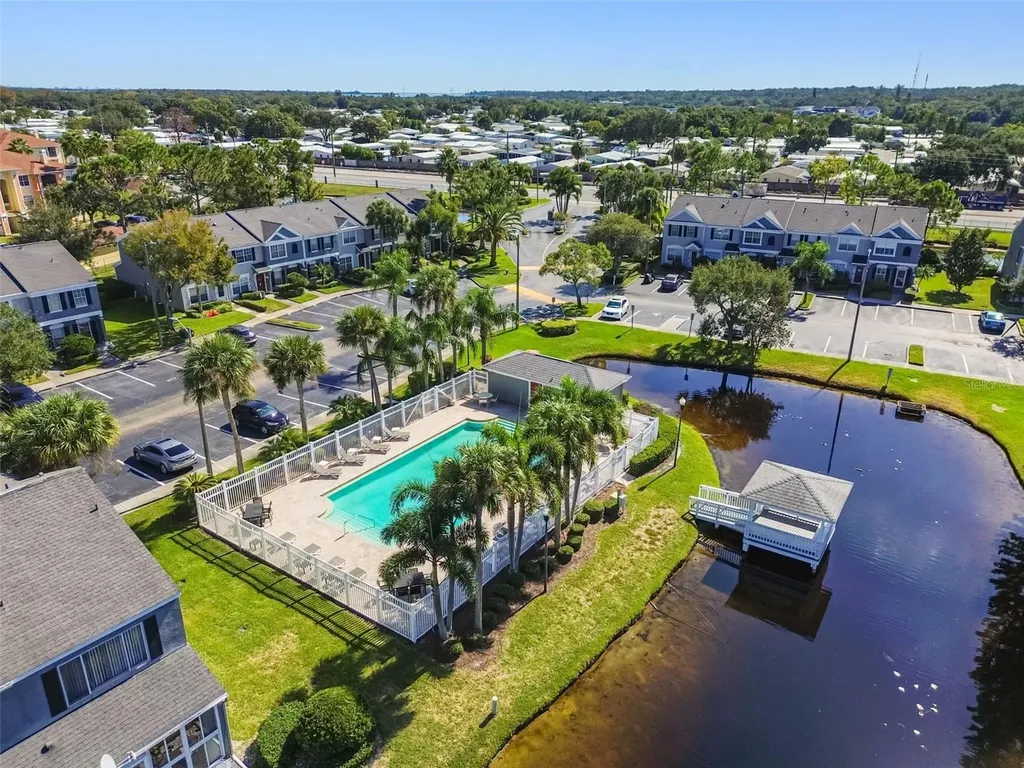 382 Countryside Key Boulevard Oldsmar FL 34677