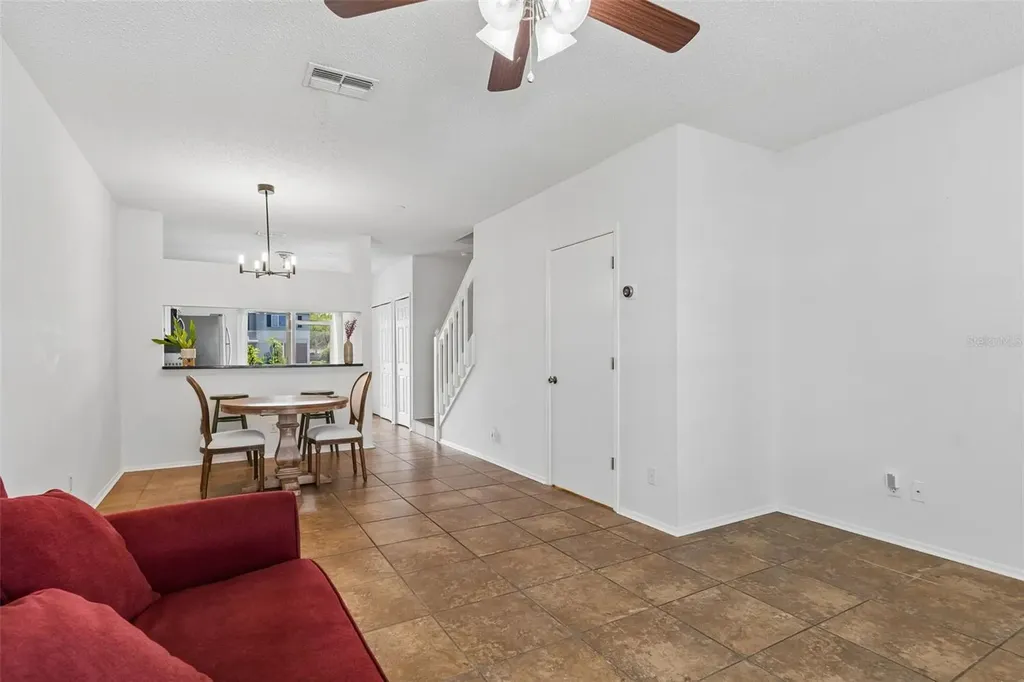 382 Countryside Key Boulevard Oldsmar FL 34677