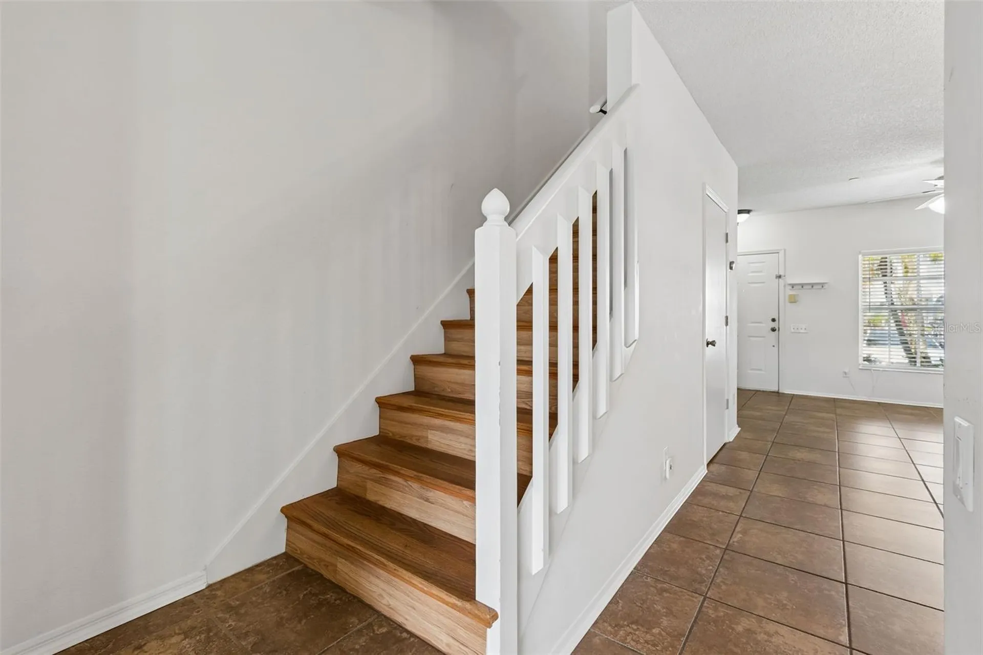 382 Countryside Key Boulevard Oldsmar FL 34677