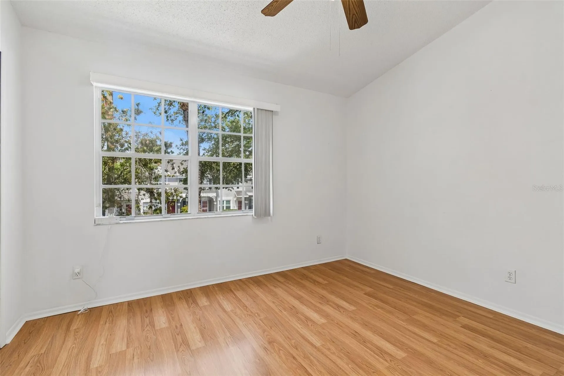 382 Countryside Key Boulevard Oldsmar FL 34677