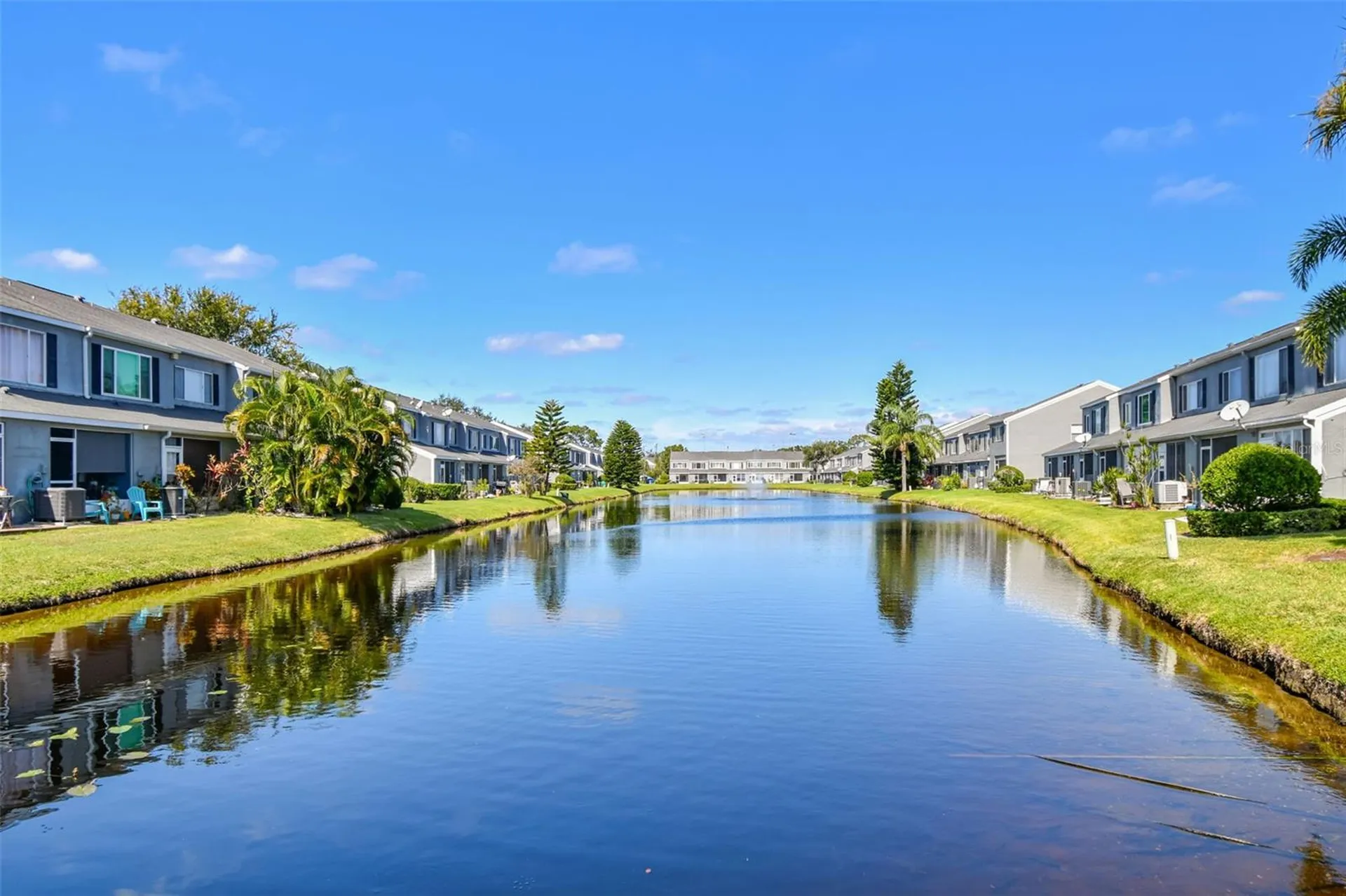 382 Countryside Key Boulevard Oldsmar FL 34677