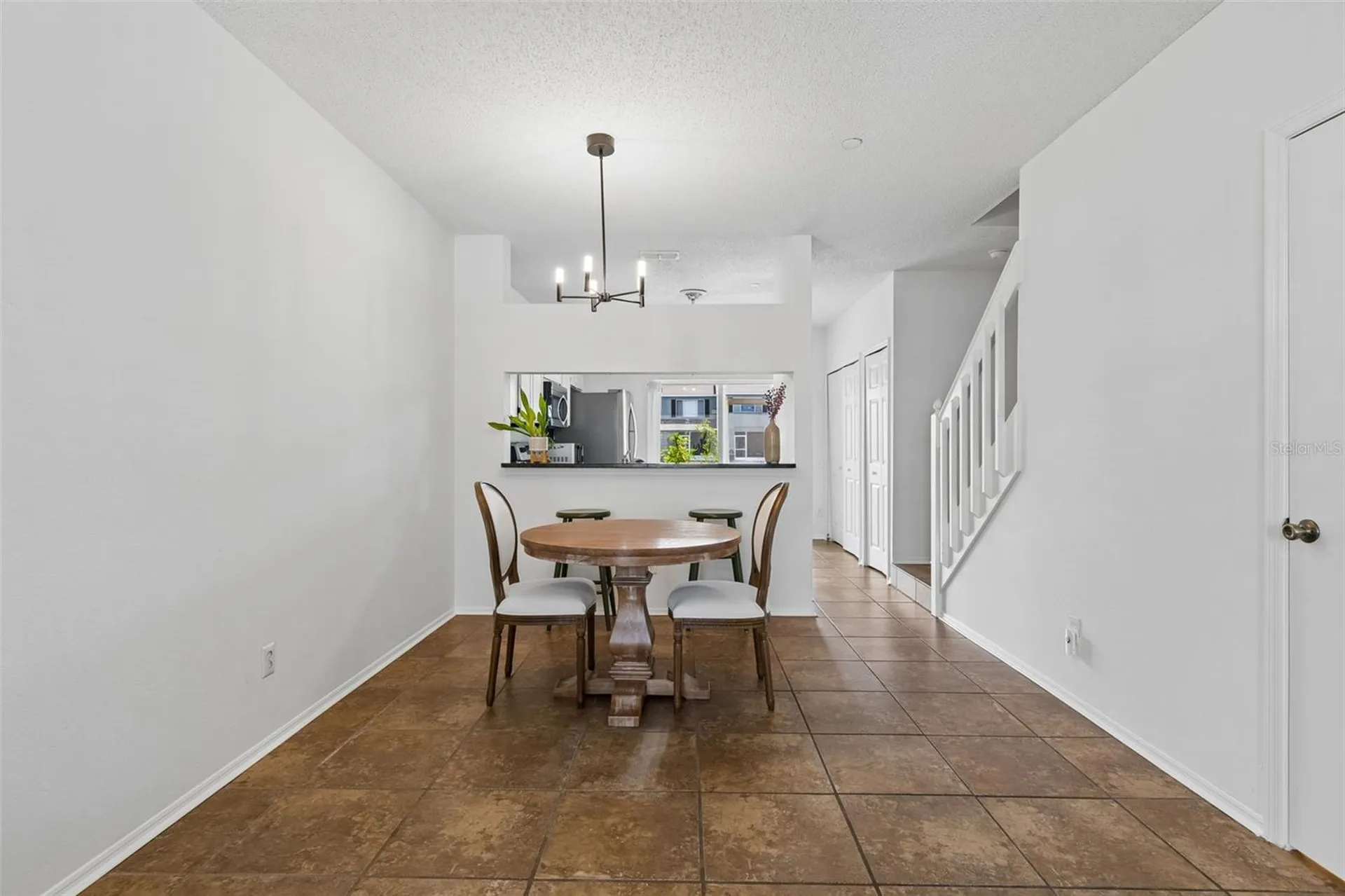 382 Countryside Key Boulevard Oldsmar FL 34677