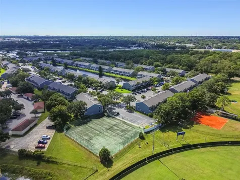 382 Countryside Key Boulevard Oldsmar FL 34677