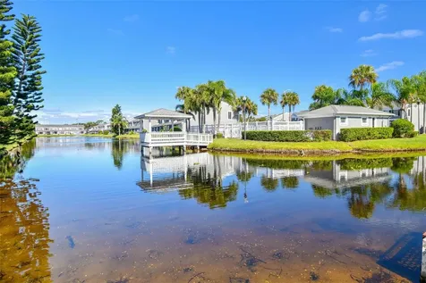 382 Countryside Key Boulevard Oldsmar FL 34677