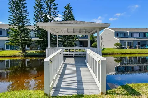 382 Countryside Key Boulevard Oldsmar FL 34677
