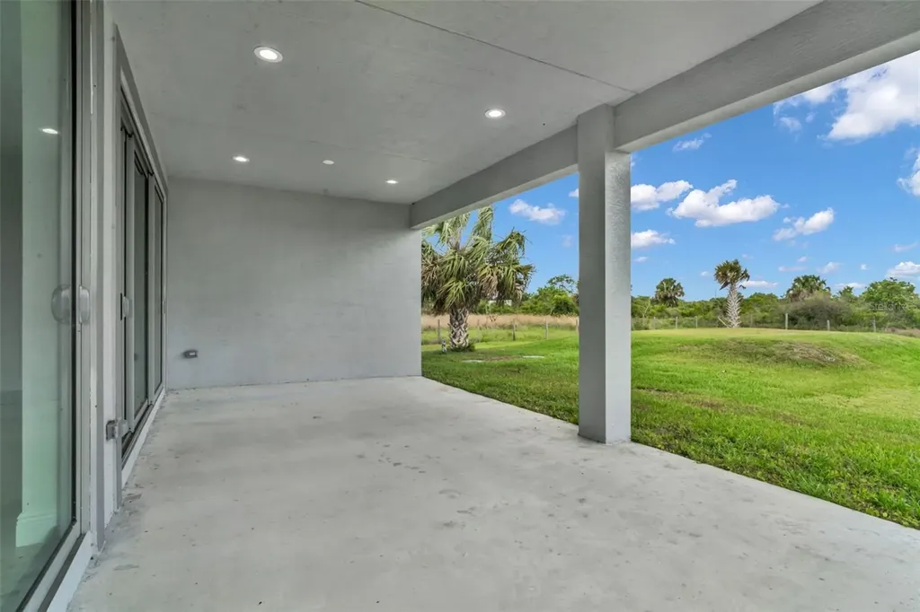 14411 NW 266th Street Okeechobee FL 34972