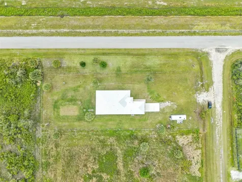 14411 NW 266th Street Okeechobee FL 34972