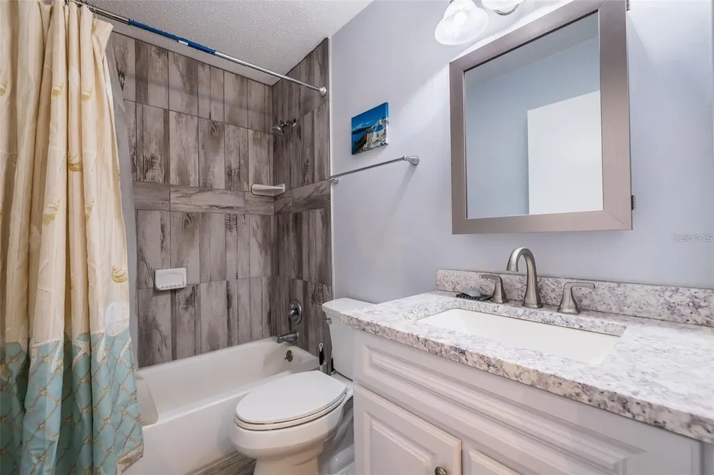 6979 Place De La Paix South Pasadena FL 33707