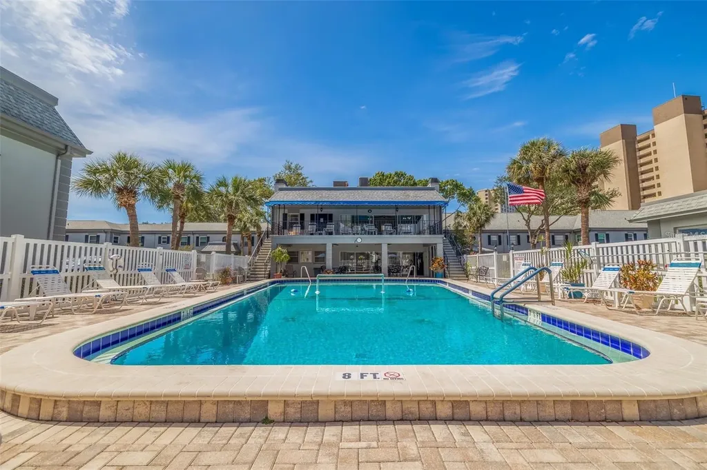 6979 Place De La Paix South Pasadena FL 33707