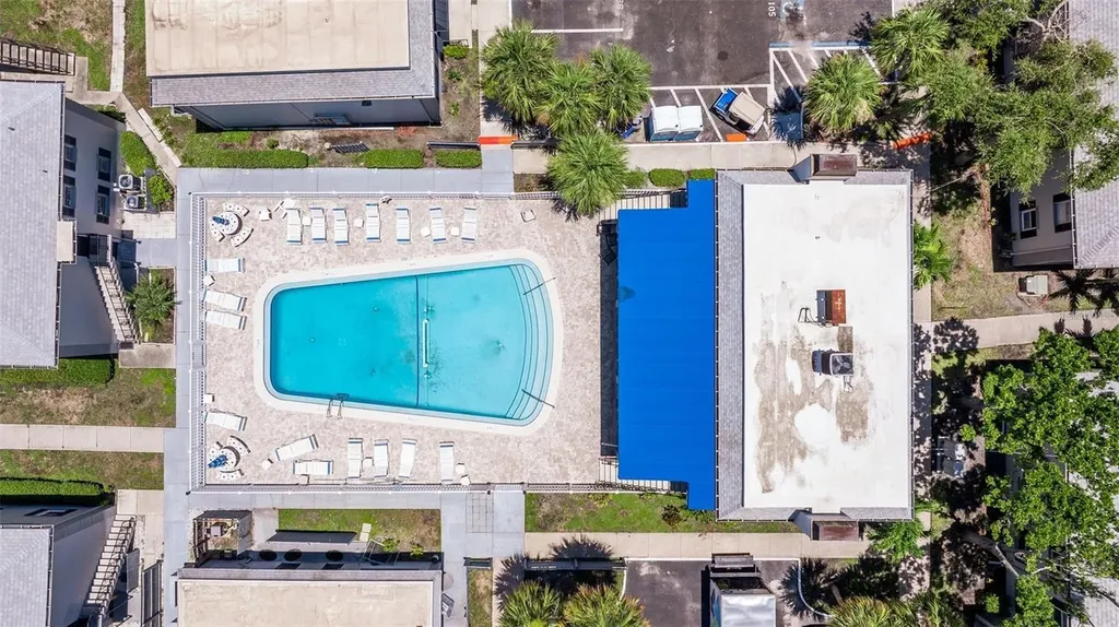 6979 Place De La Paix South Pasadena FL 33707
