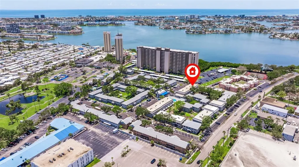 6979 Place De La Paix South Pasadena FL 33707