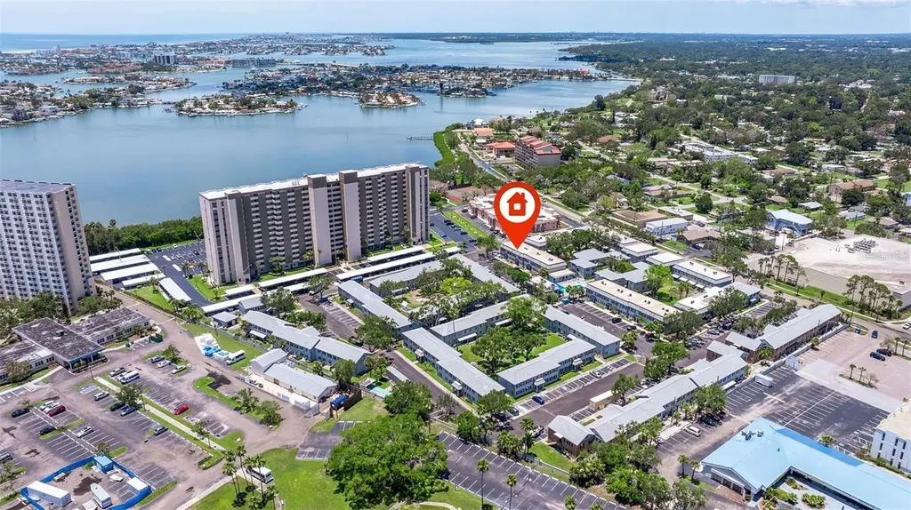 6979 Place De La Paix South Pasadena FL 33707