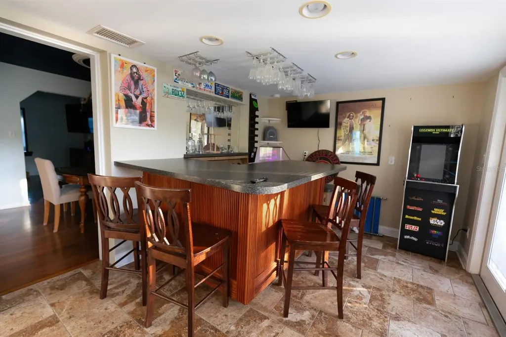 4720 Welch Causeway St Petersburg FL 33708