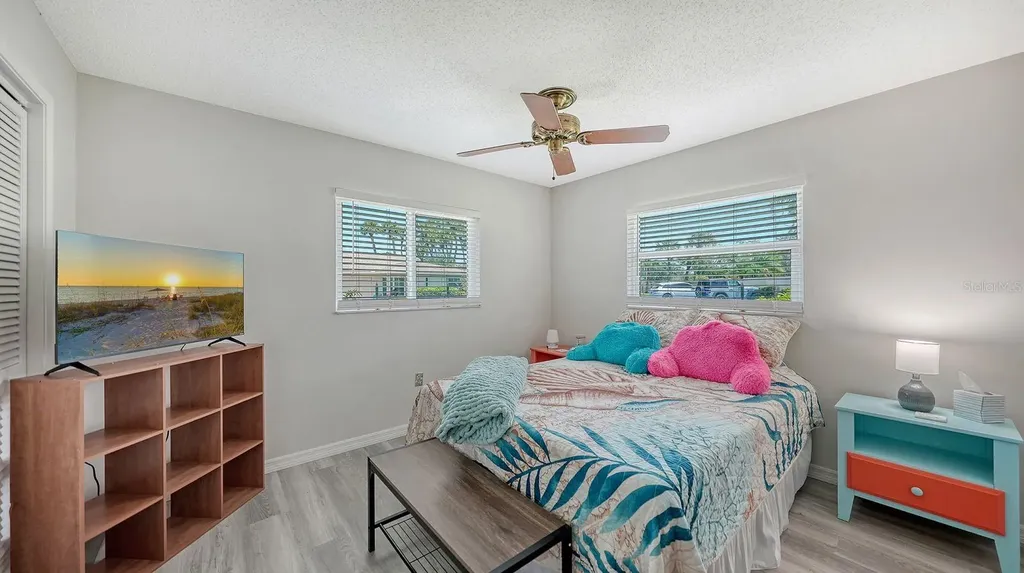 2902 Captiva Gardens Drive Sarasota FL 34231