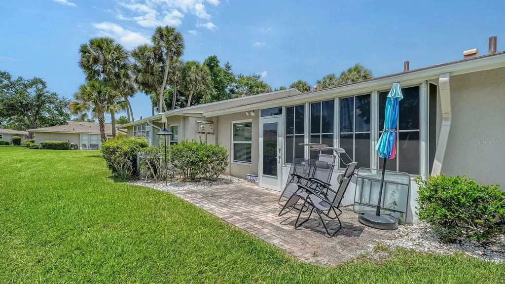 2902 Captiva Gardens Drive Sarasota FL 34231