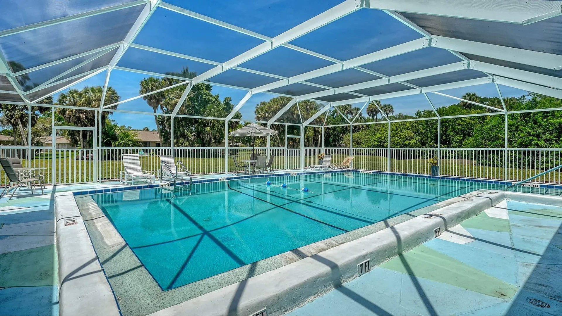 2902 Captiva Gardens Drive Sarasota FL 34231
