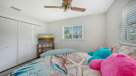 2902 Captiva Gardens Drive Sarasota FL 34231