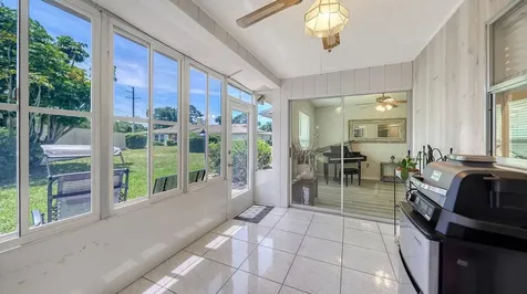 2902 Captiva Gardens Drive Sarasota FL 34231