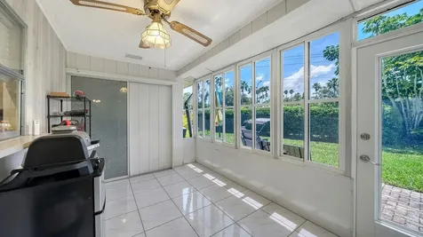 2902 Captiva Gardens Drive Sarasota FL 34231