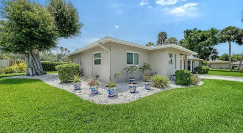 2902 Captiva Gardens Drive Sarasota FL 34231
