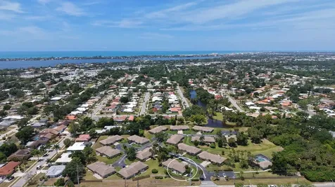 2902 Captiva Gardens Drive Sarasota FL 34231