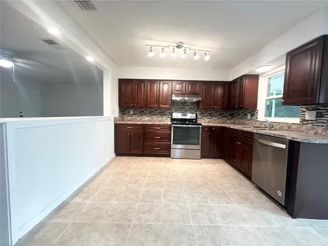 137 Lowell Road Winter Haven FL 33884