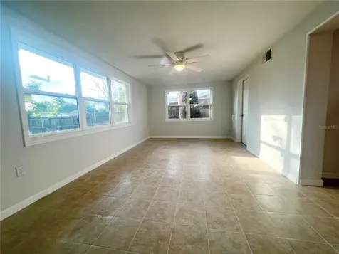 137 Lowell Road Winter Haven FL 33884