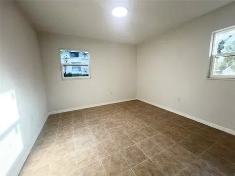 137 Lowell Road Winter Haven FL 33884