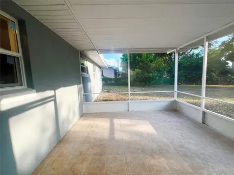 137 Lowell Road Winter Haven FL 33884
