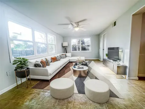 137 Lowell Road Winter Haven FL 33884