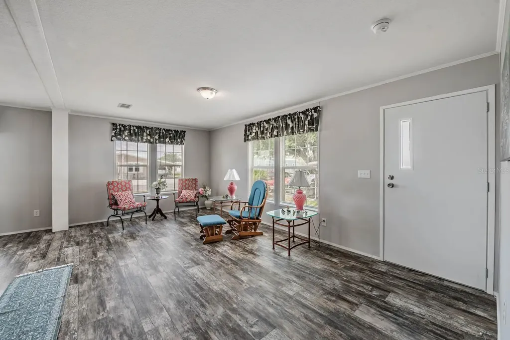 36747 Lakewood Drive Zephyrhills FL 33542