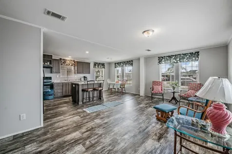 36747 Lakewood Drive Zephyrhills FL 33542