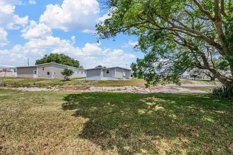 36747 Lakewood Drive Zephyrhills FL 33542