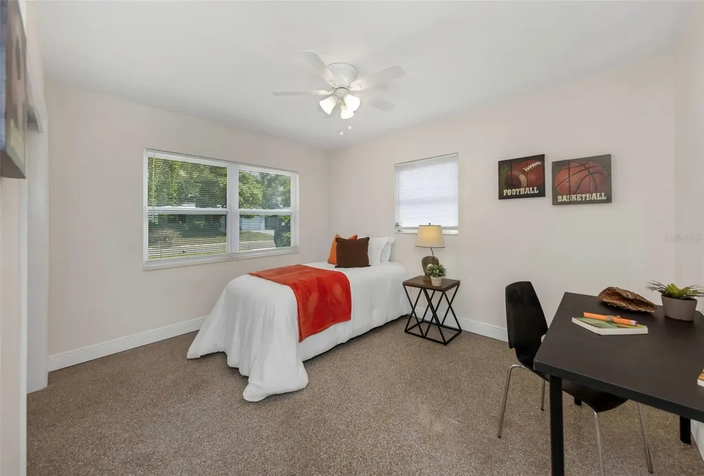 4658 25th Avenue S St Petersburg FL 33711