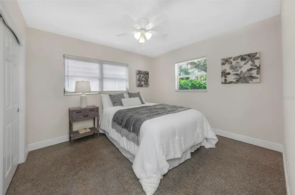 4658 25th Avenue S St Petersburg FL 33711