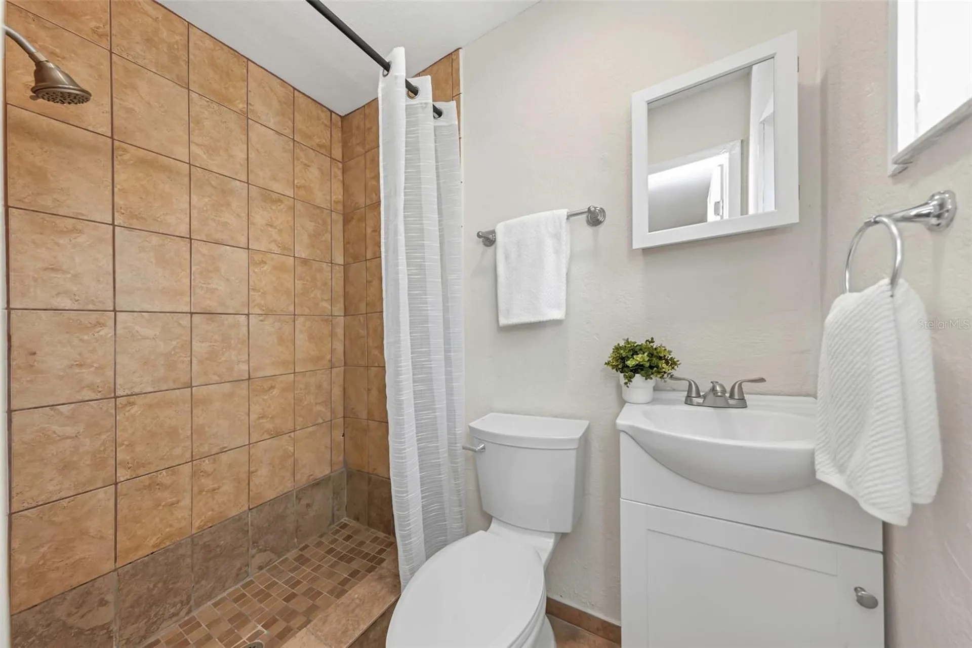 4658 25th Avenue S St Petersburg FL 33711