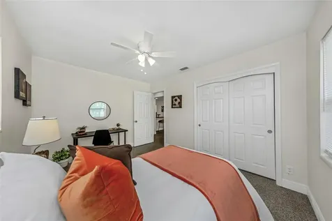 4658 25th Avenue S St Petersburg FL 33711