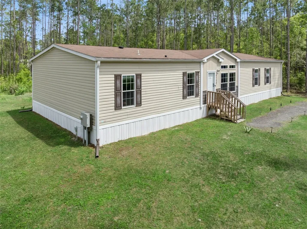 9740 Ebert Avenue Hastings FL 32145