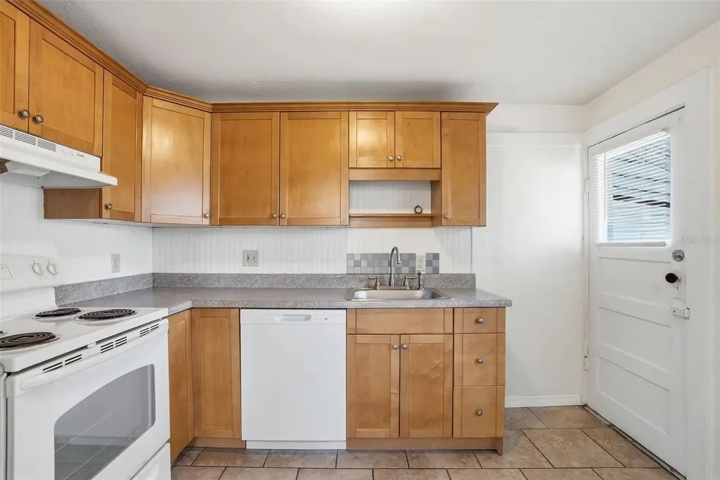 409 Lebeau Street Clearwater FL 33755