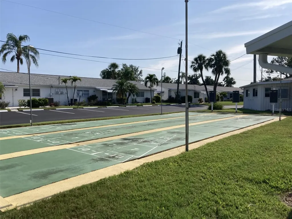 6110 Coral Way Bradenton FL 34207