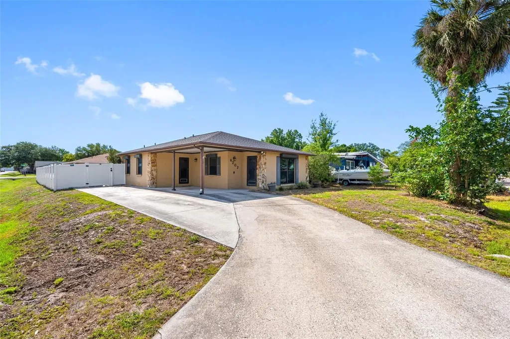 6202 S Richard Avenue Tampa FL 33616