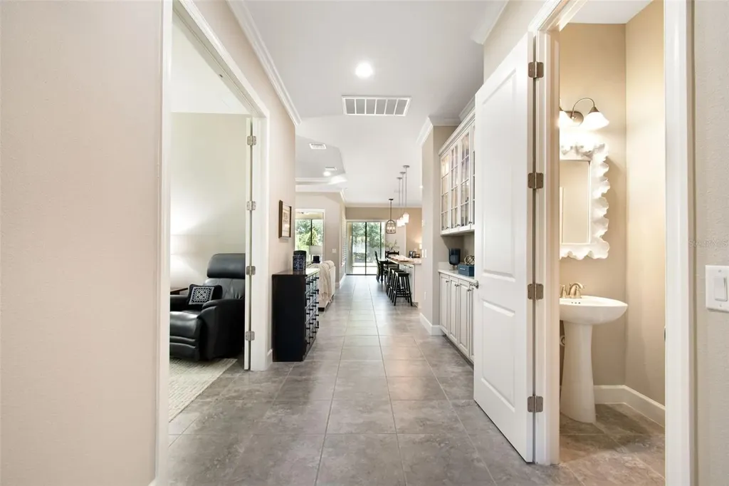 20158 Umbria Hill Drive Tampa FL 33647