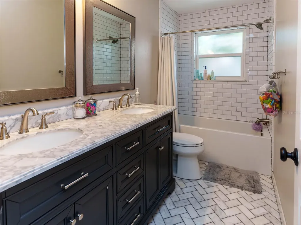 3230 W Fielder Street Tampa FL 33611