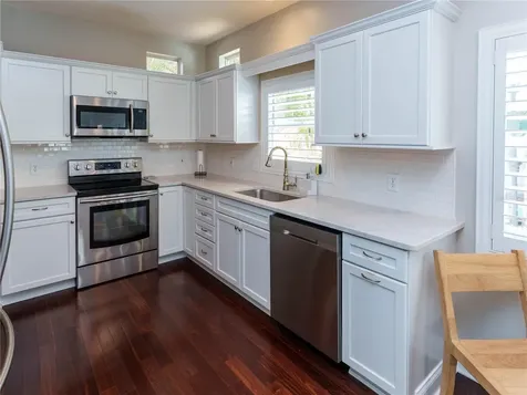 3230 W Fielder Street Tampa FL 33611