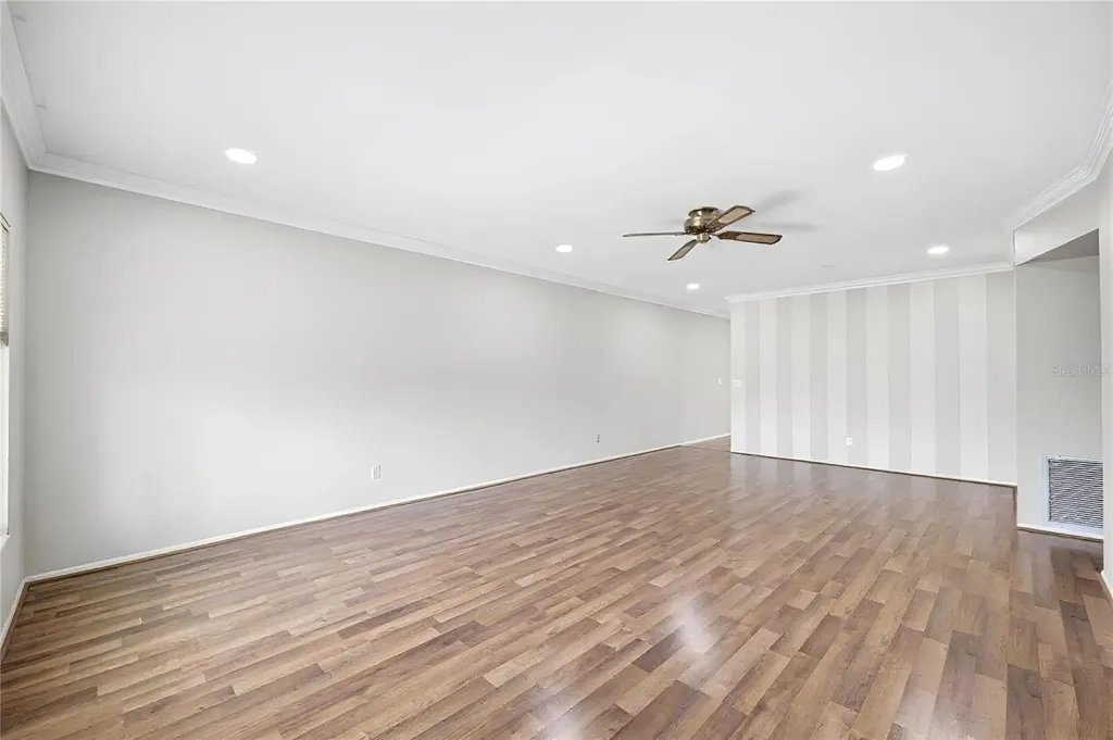 2381 Ecuadorian Way Clearwater FL 33763