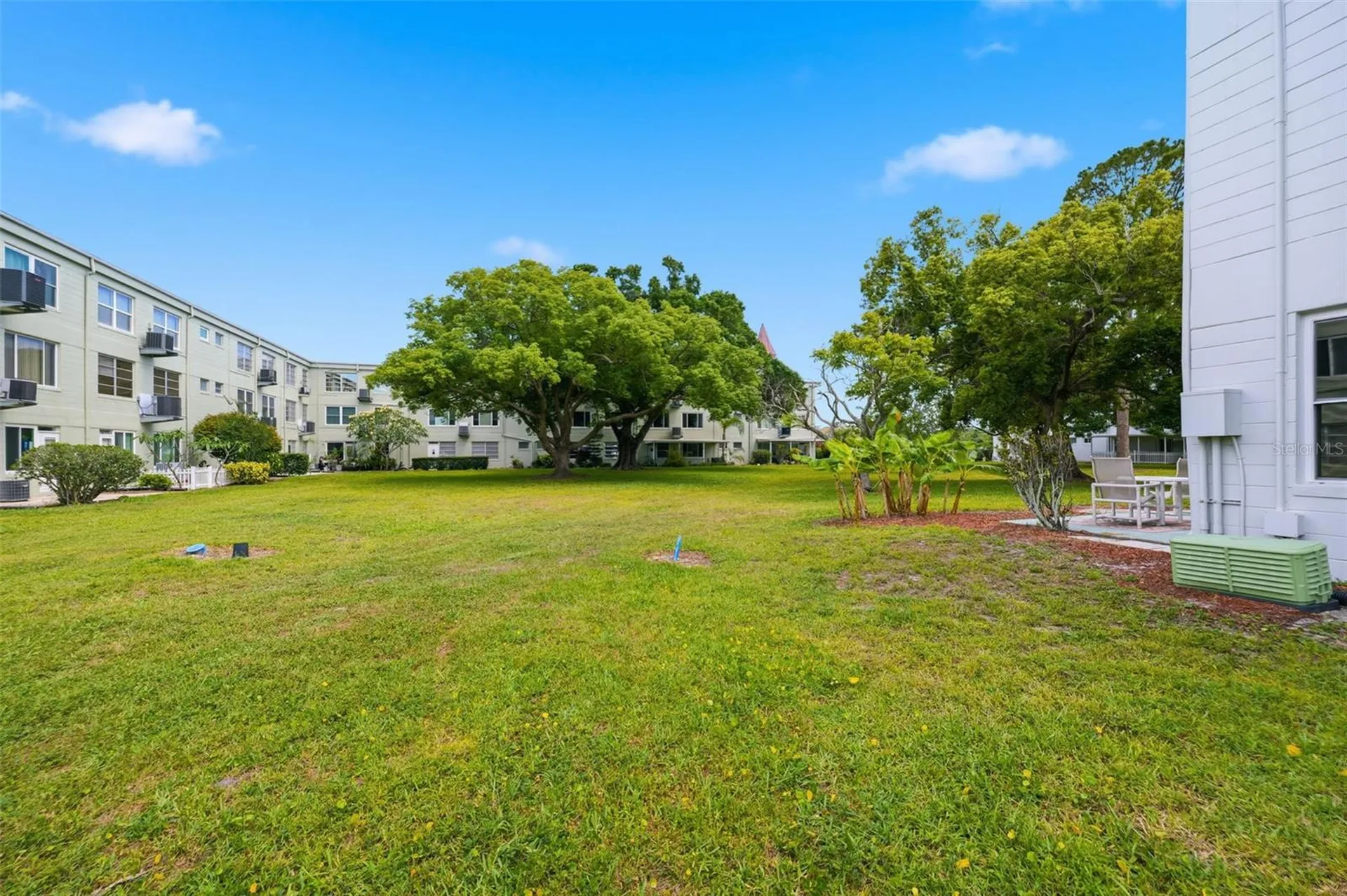 2381 Ecuadorian Way Clearwater FL 33763