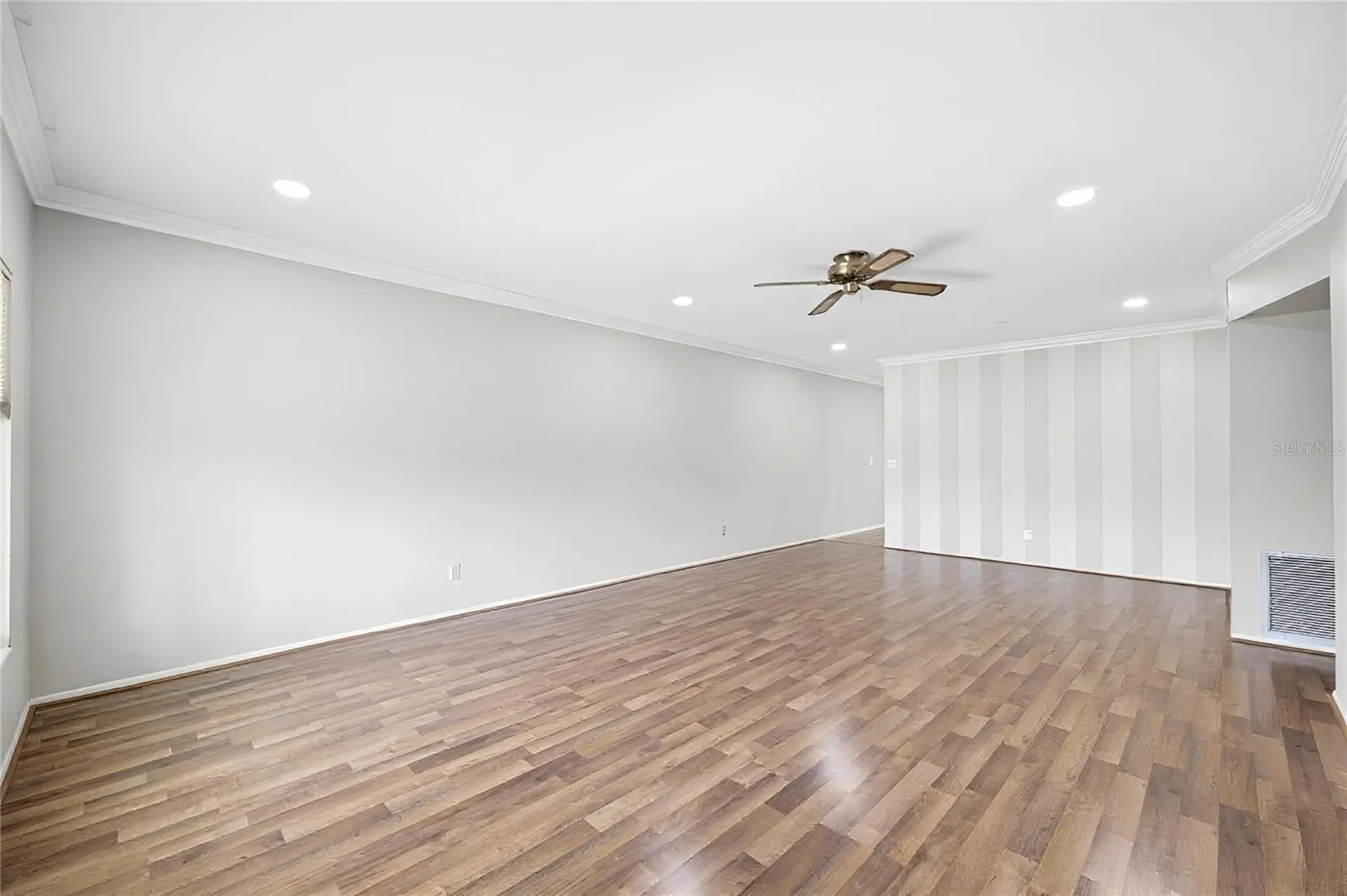2381 Ecuadorian Way Clearwater FL 33763