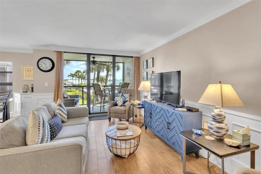 1085 Bald Eagle Drive Marco Island FL 34145